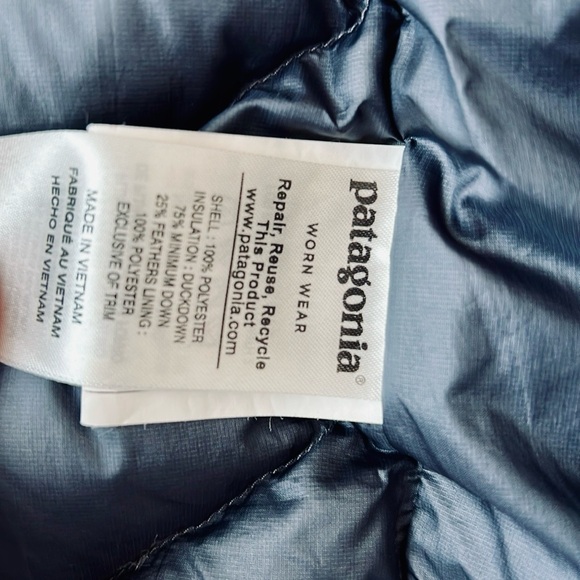 Patagonia long Women's Dark Blue Jacket women’s size Xs - Picture 11 of 12